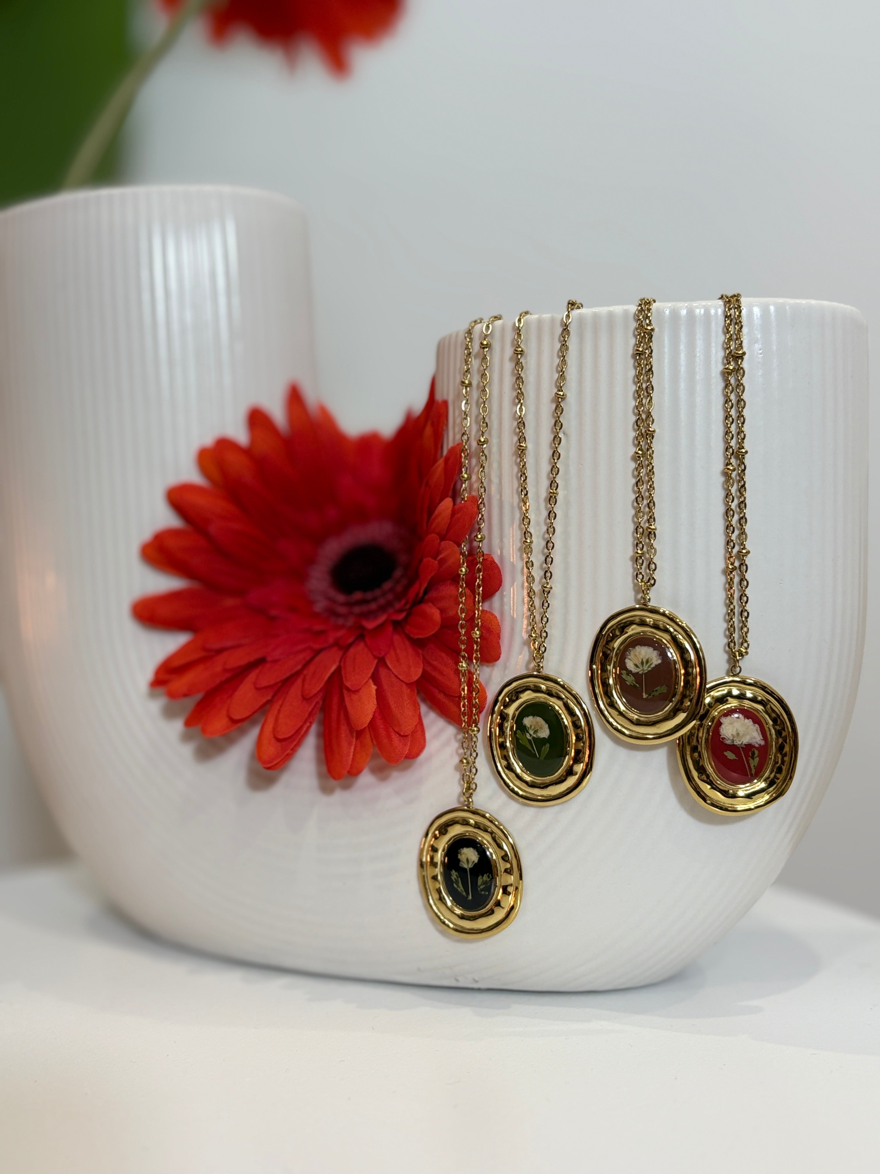 Collana Fiore Resina