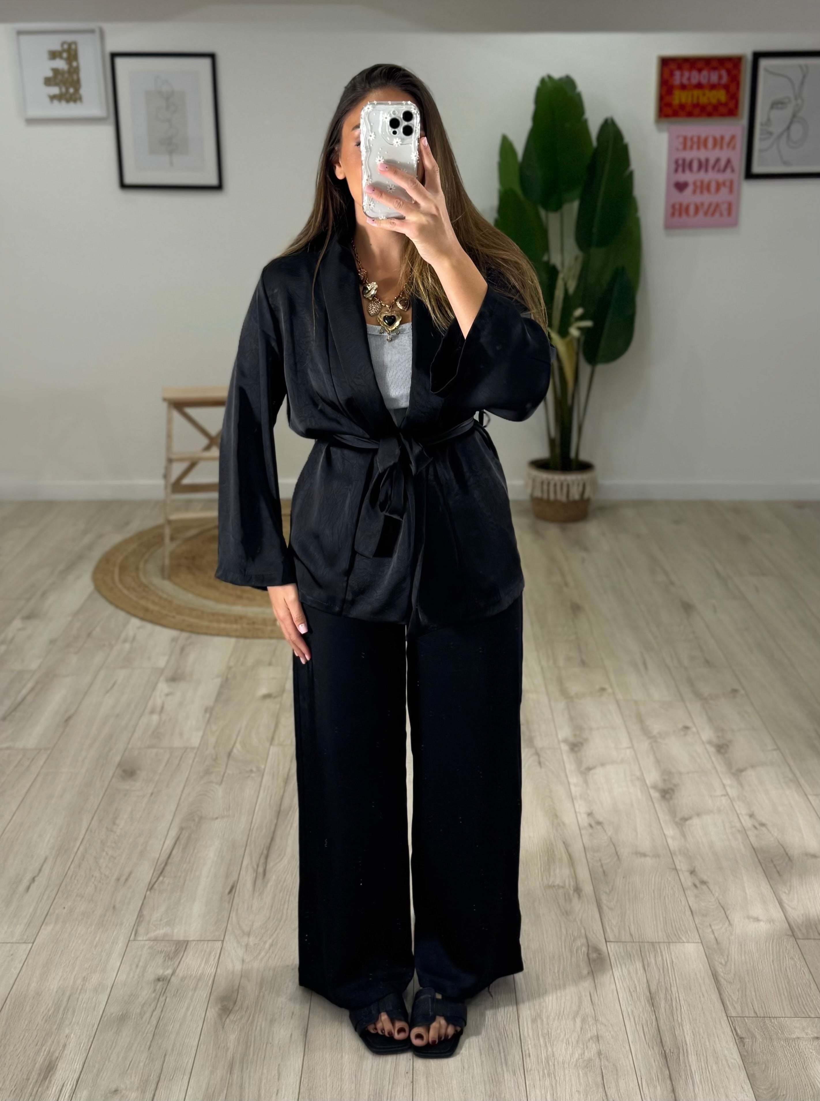 Tailleur in raso Nero