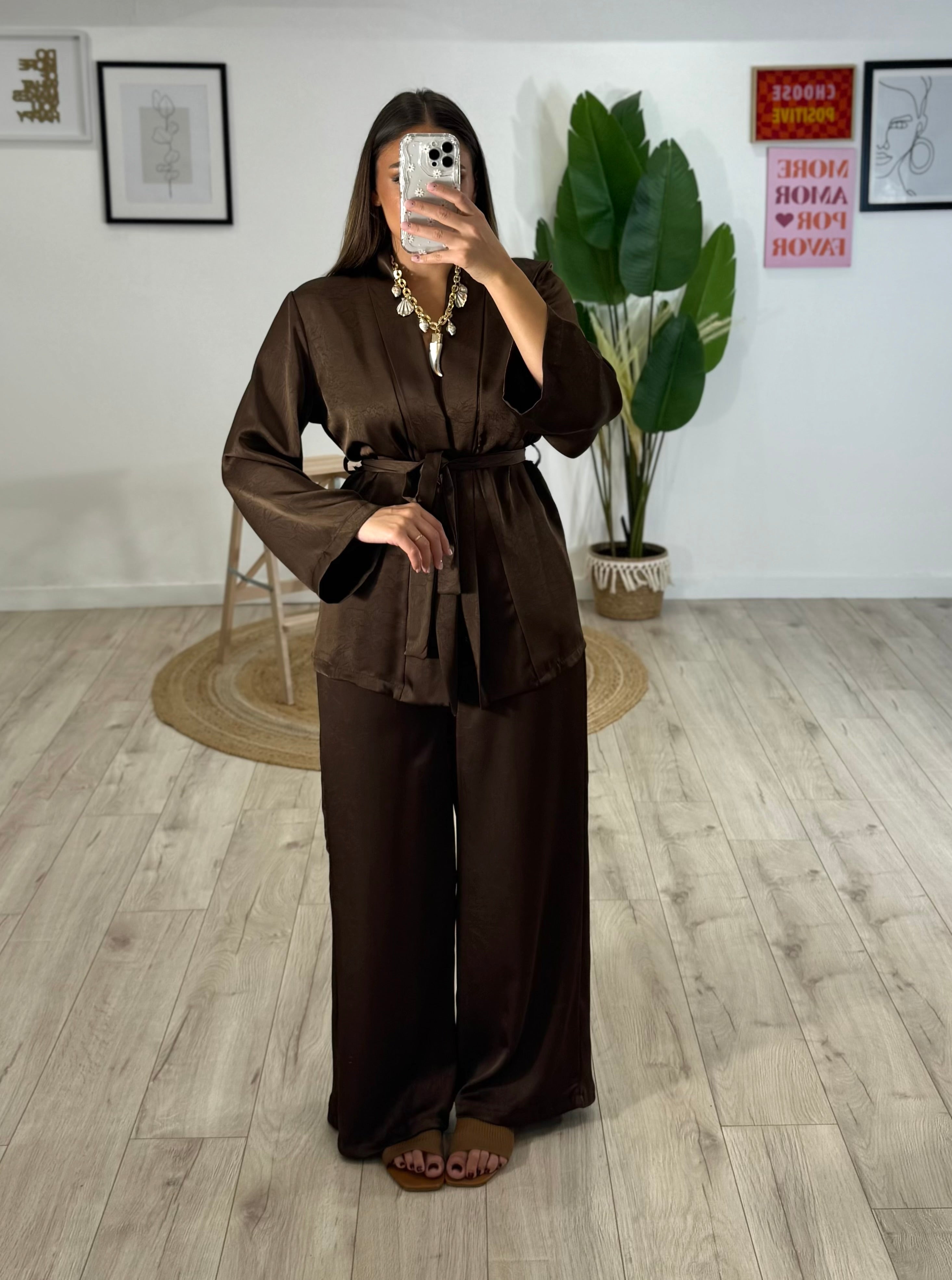 Tailleur in raso Marrone