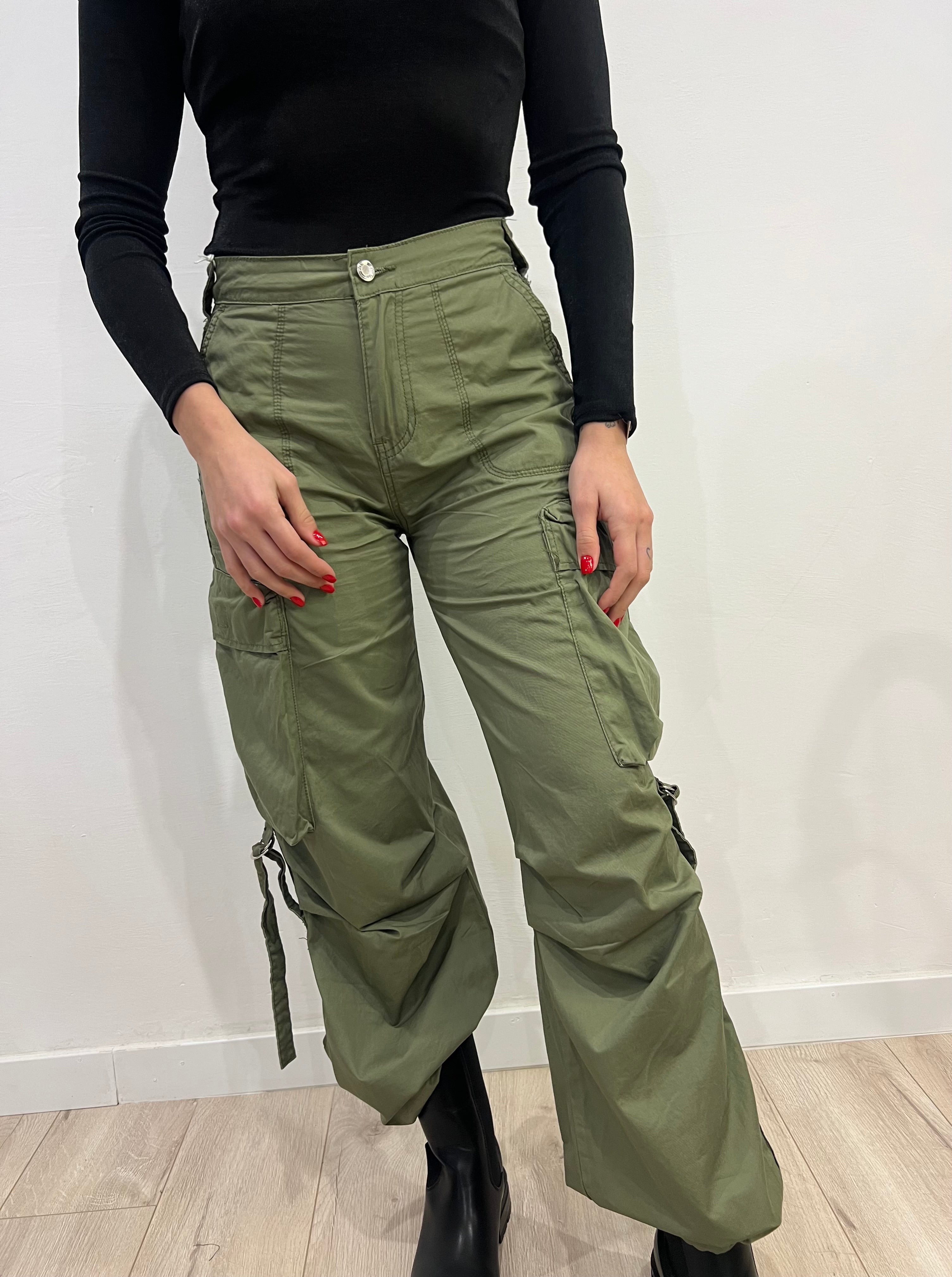 Pantalone cargo verde militare